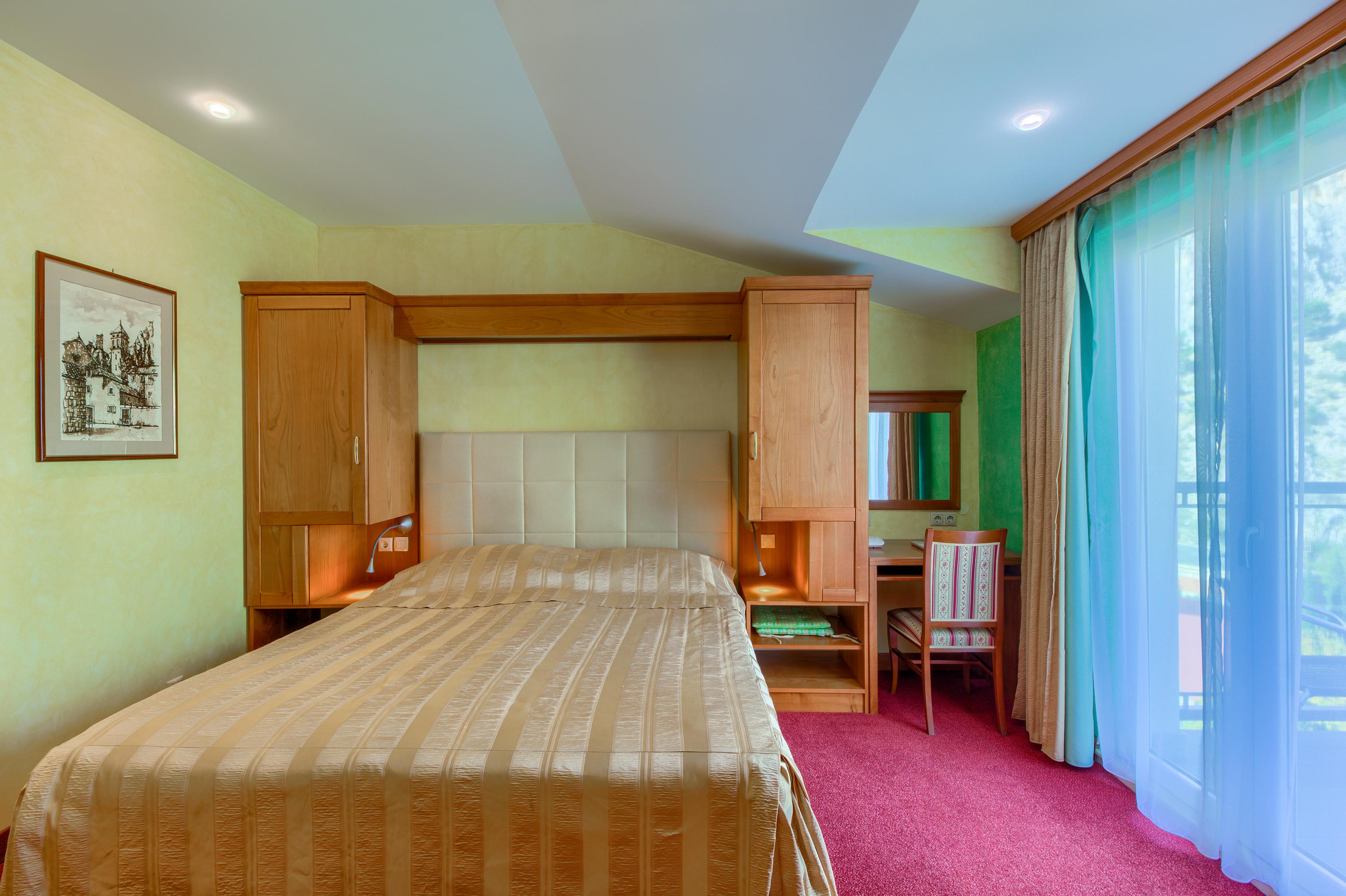 Hotel Villa Dvor (Adults Only) โอมิช ภายนอก รูปภาพ
