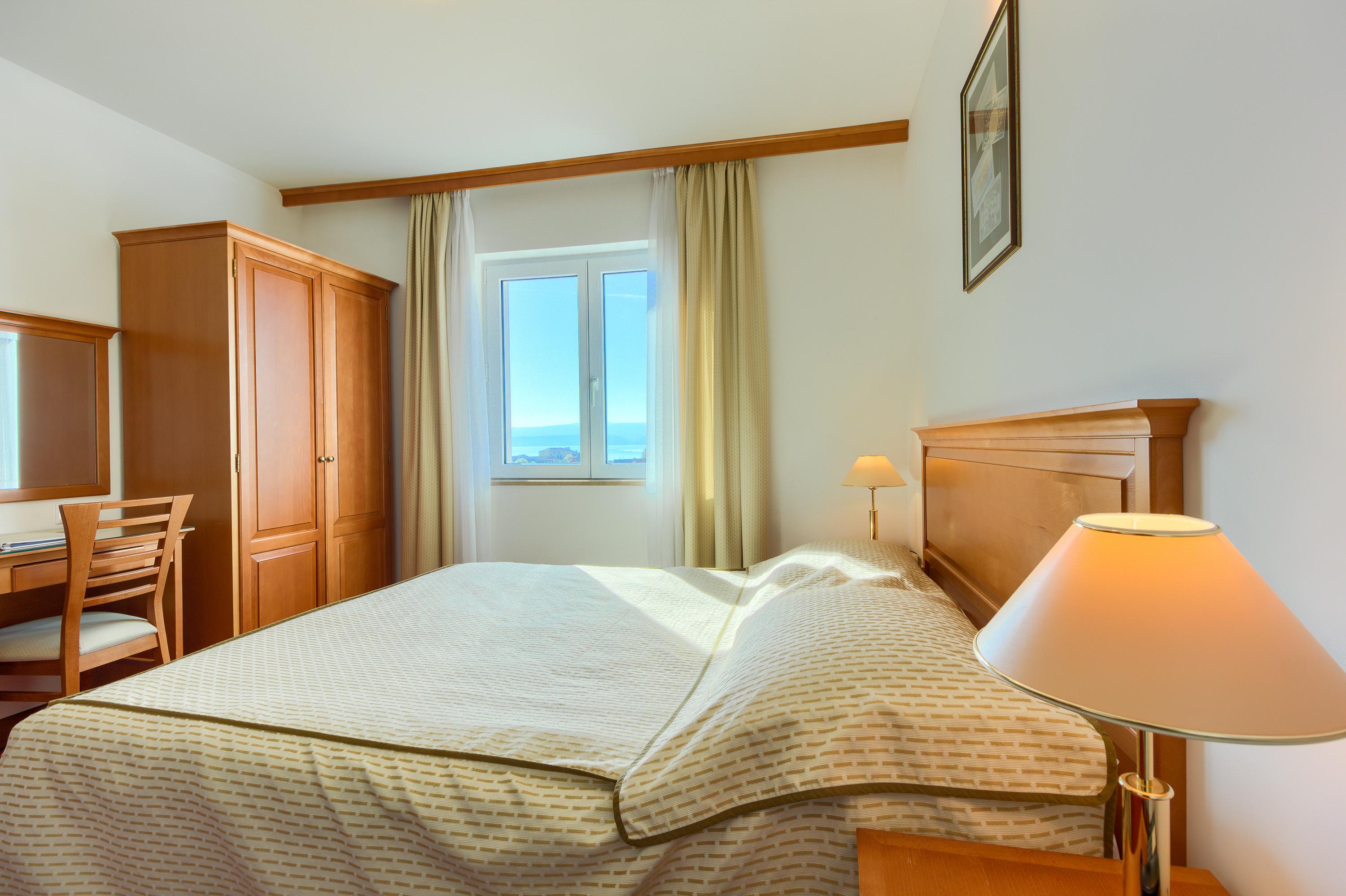 Hotel Villa Dvor (Adults Only) โอมิช ภายนอก รูปภาพ