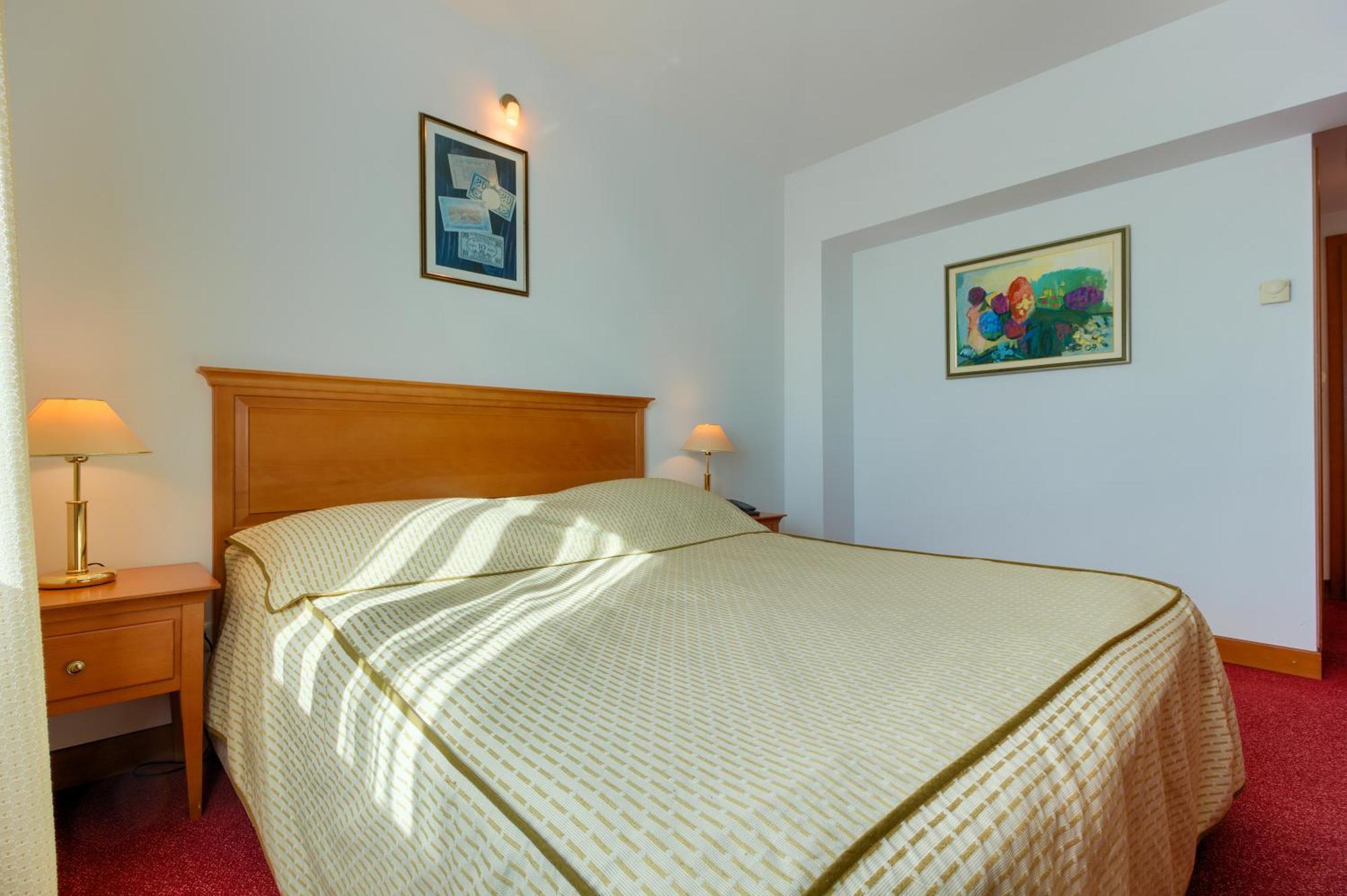 Hotel Villa Dvor (Adults Only) โอมิช ห้อง รูปภาพ